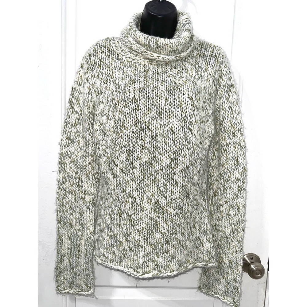 Maurices Green turtleneck sweater